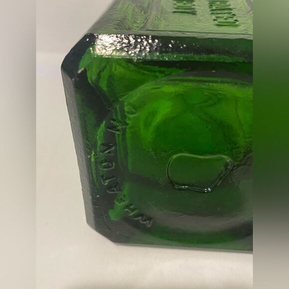 Vintage Chief Wahoo Electric Tonic Cathedral Brand Green Glass Bottle - Picture 6 of 7